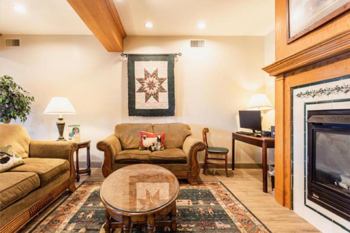 Lancaster Inn & Suites Manheim Luaran gambar