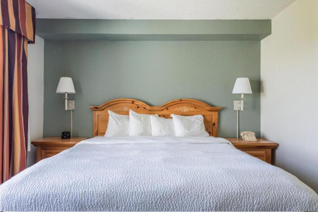Lancaster Inn & Suites Manheim Luaran gambar