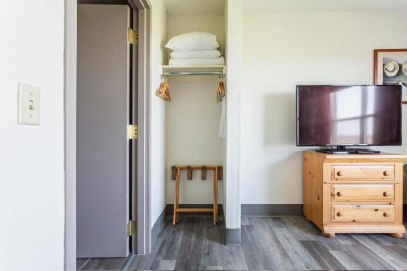 Lancaster Inn & Suites Manheim Luaran gambar