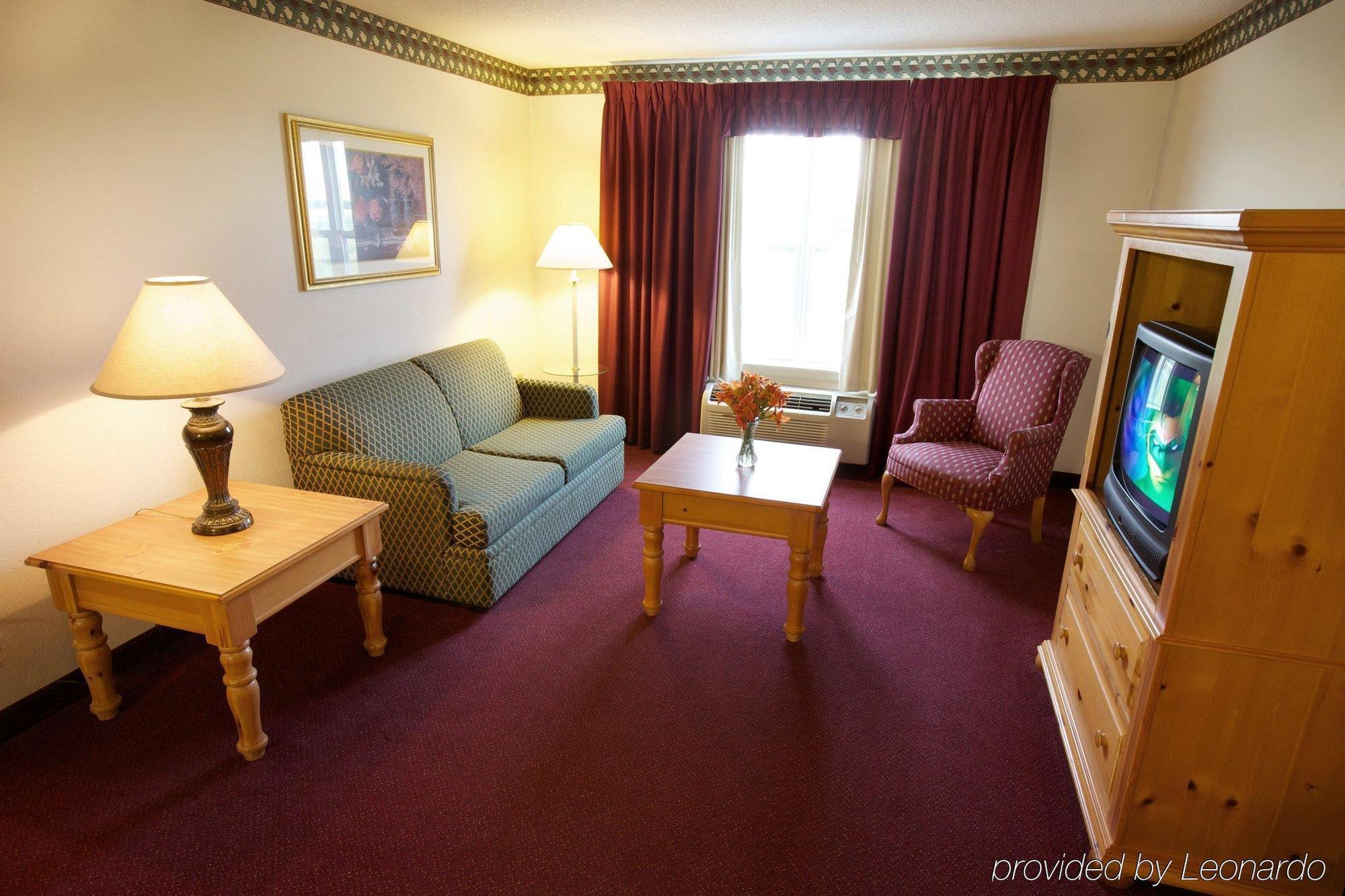 Lancaster Inn & Suites Manheim Bilik gambar