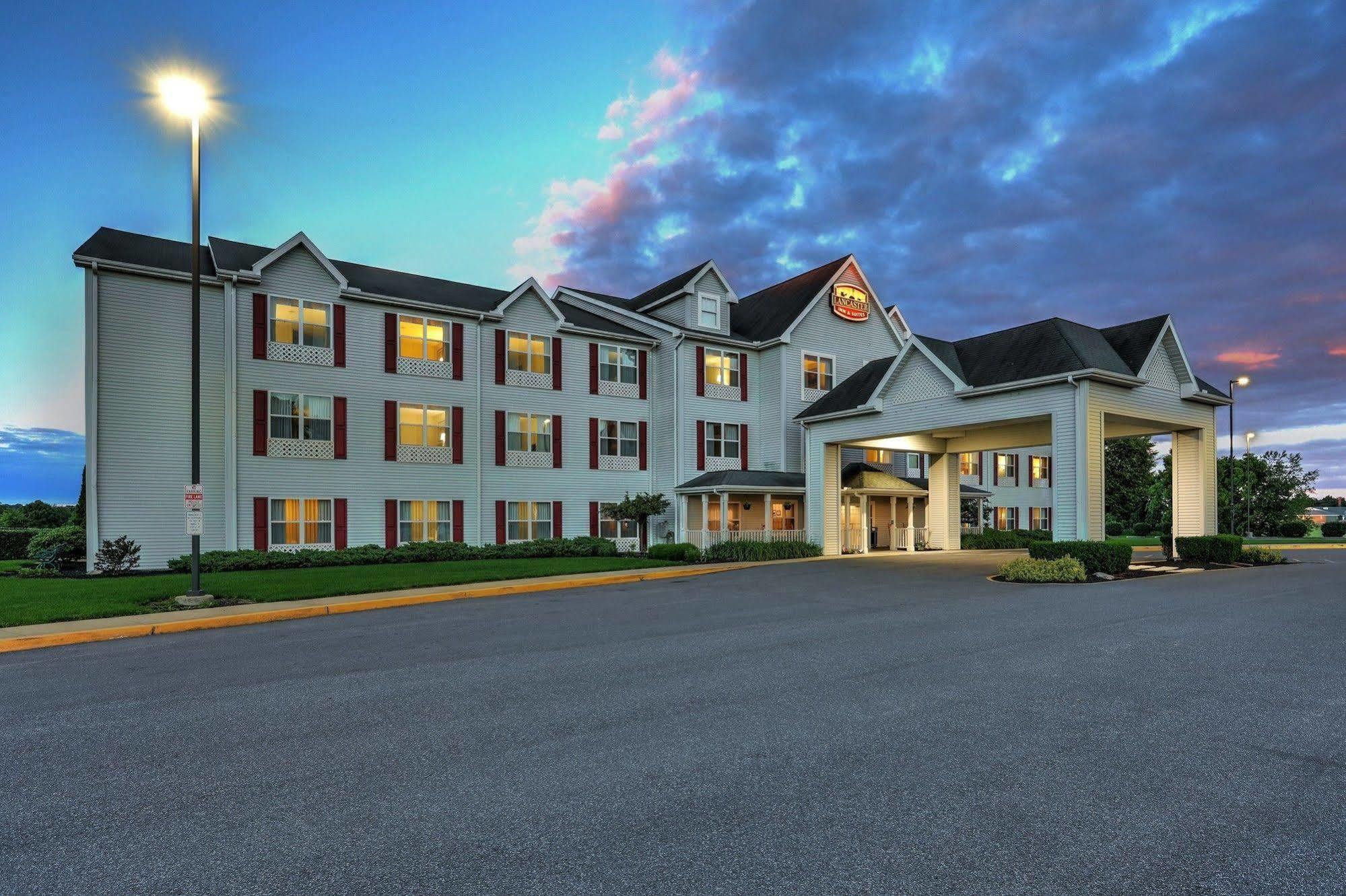Lancaster Inn & Suites Manheim Luaran gambar