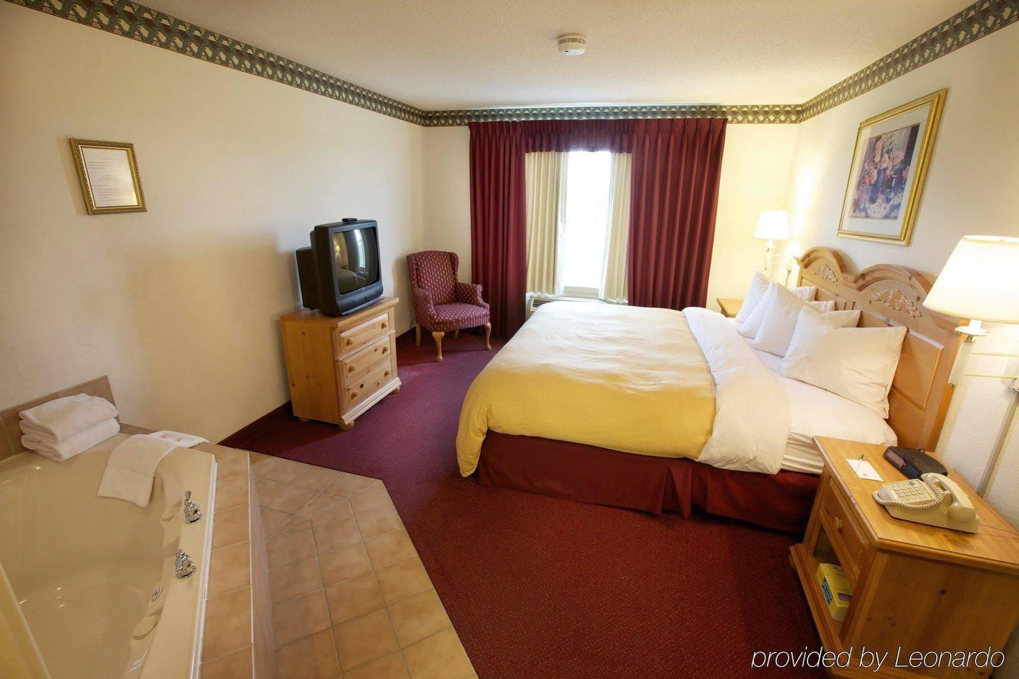 Lancaster Inn & Suites Manheim Luaran gambar