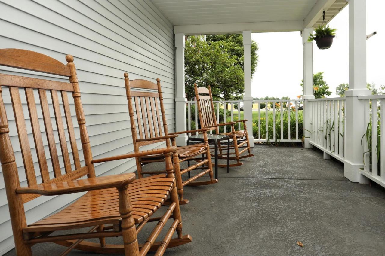 Lancaster Inn & Suites Manheim Luaran gambar